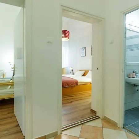 Sophie Apartman Eger